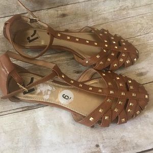 Report sanders women